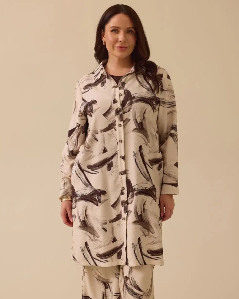 4002 İÇİ SIFIR KOL SIFIR YAKA GÖMLEĞİNİN ÖNÜ DÜĞMELİ KOLLARI MANŞETLİ DESENLİ İKİLİ TAKIM #03-25#