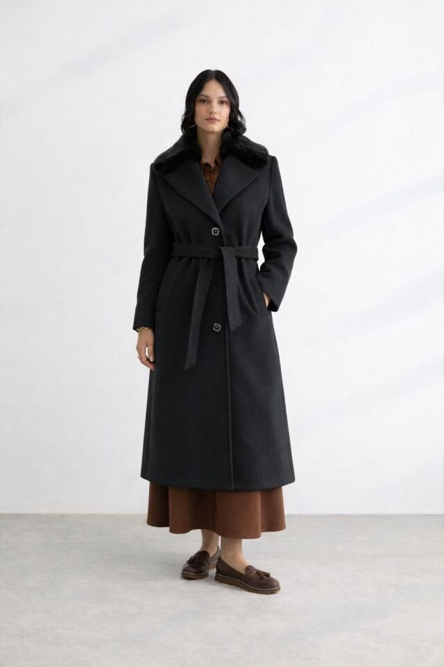 57037 ÖNDEN DÜĞMELİ KRAVUZE YAKA YAKASI TÜYLÜ BELİ KUŞAKLI DÜĞMELİ KABAN #12-25#