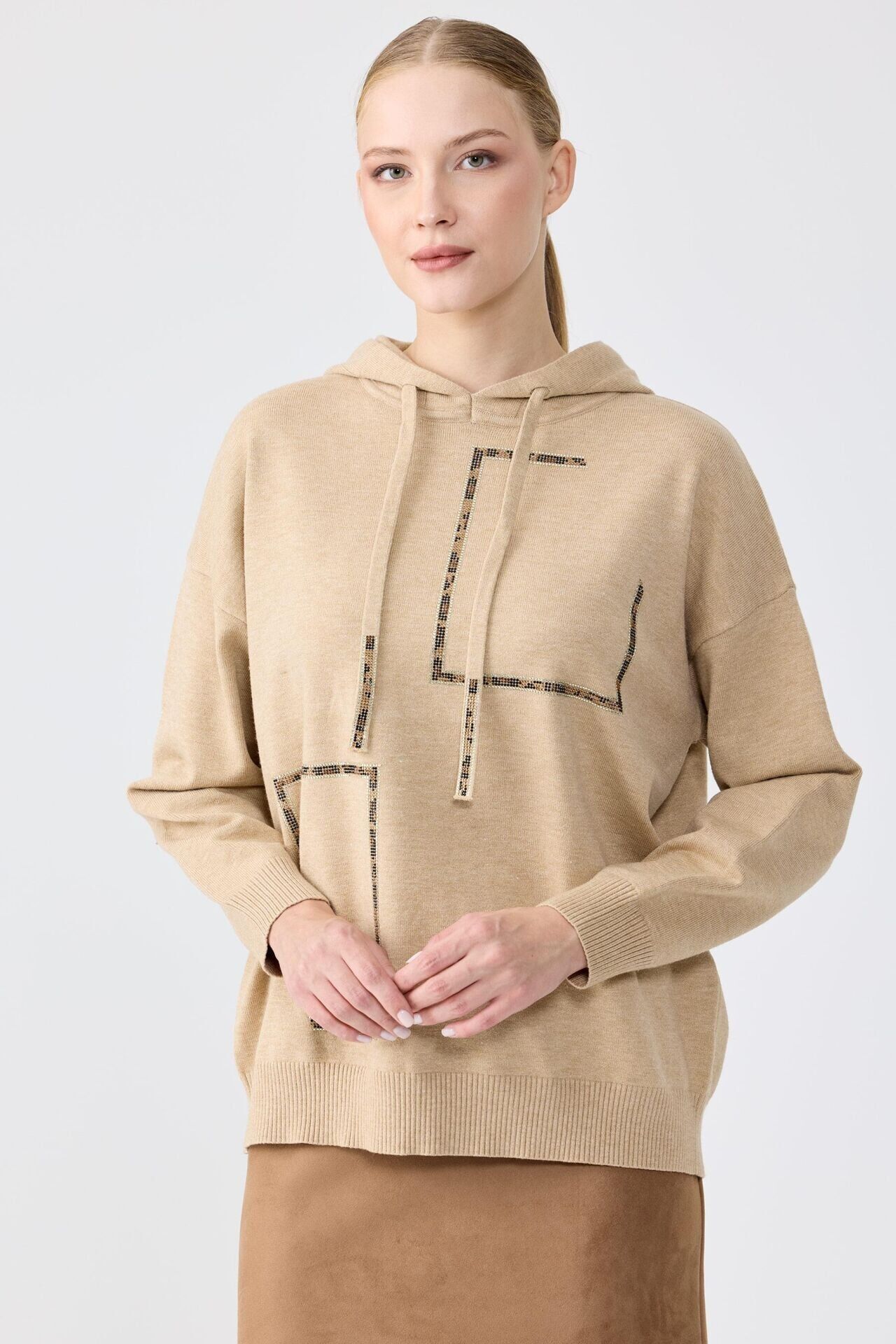 BLZ.22006.1 TAŞ İŞLEMELİ KAPŞONLU BLUZ #11-25#