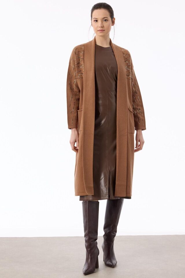 HRK.21749.1 OMUZLARI TAŞLI ŞAL YAKALI TRİKO HIRKA #11-25#