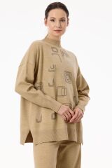 TKM.21754.1	ÖNÜ GEOMETRİK PAYETLİ PANTOLONLU TRİKO TAKIM #11-25#