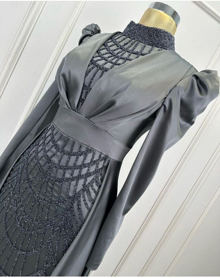 147 ÖNÜ TAŞ DETAYLI PELERİNLİ TASARIM MODEL ABİYE QYS ABİYE ELİBSE 147 #23-06#