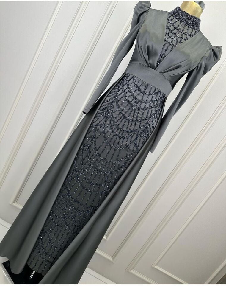 147 ÖNÜ TAŞ DETAYLI PELERİNLİ TASARIM MODEL ABİYE QYS ABİYE ELİBSE 147 #23-06#