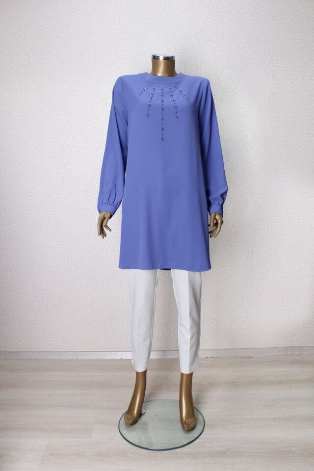 61098 ÖNDEN TAŞ İŞLEMELİ KOL UÇLARI DÜĞMELİ RAHAT KESİM TUNİK QYS TUNİK 61098 #23-063