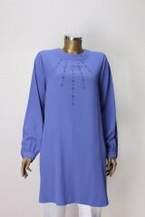 61098 ÖNDEN TAŞ İŞLEMELİ KOL UÇLARI DÜĞMELİ RAHAT KESİM TUNİK QYS TUNİK 61098 #23-063