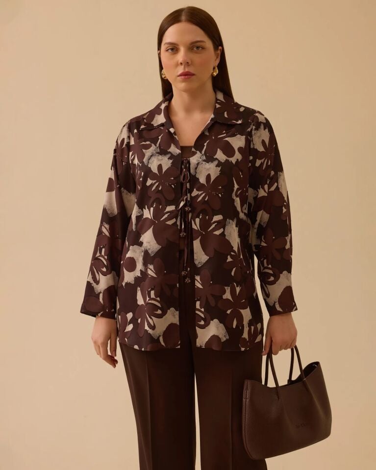 4014 BÜYÜK BEDEN DESENLİ BAĞLAMALI  GÖMLEK  #26#