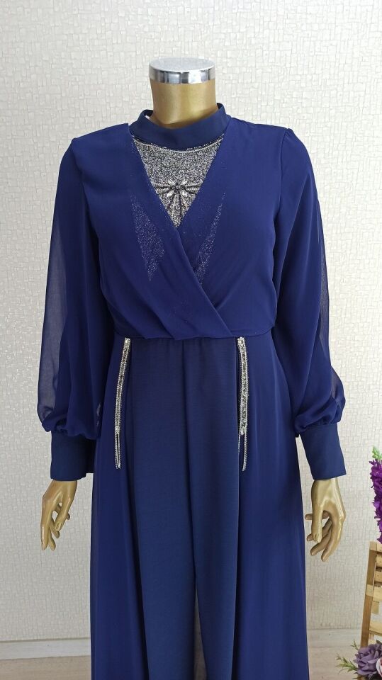 2141 ÖNÜ VE BELİ TAŞ İŞLEMELİ KOL UCU DÜĞMELİ YARIM TÜLLÜ DETAYLI  TULUM QYS TULUM 2141 #23-08#