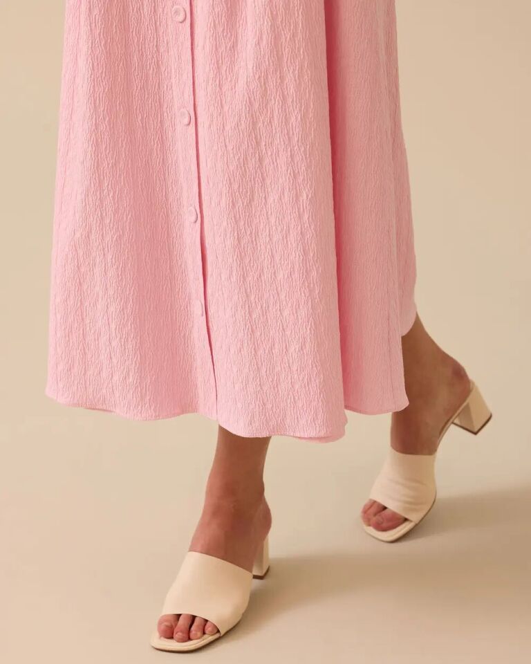 1012 ÖNÜ AŞAĞI KADAR DÜĞMELİ CEP DETAYLI KUMAŞI KENDİLİĞİNDEN DESENLİ ETEK 10002511611012 #06-25#