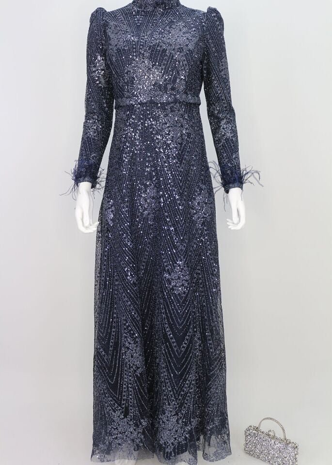 174 KOL UÇLARI TÜY DETAYLI SİMLİ VE PAYET DETAYLI AĞ KESİM KKUYRUKLU ABİYE ELBİSE QYS ABİYE ELBİSE 174 #23-08#