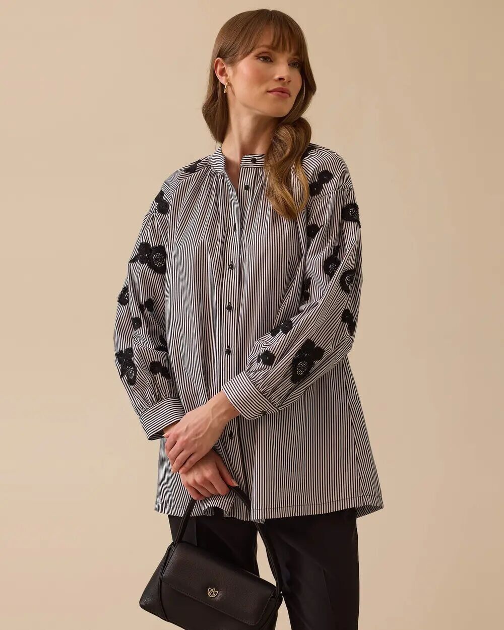 1009 ÖNÜ DÜĞMELİ HAKİM YAKA BALON KOL KOLLARI İŞLEME DETAYLI ÇİZGİLİ GÖMLEK TUNİK 10002511211009 #06-25#