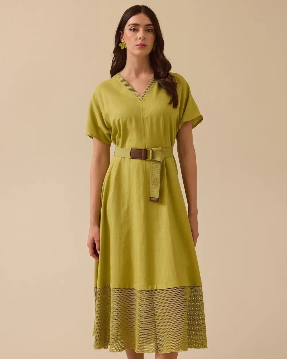 10037 V YAKA, YAKASI VE ETEĞİN UÇ KISMI FİLE DETAYLI BELİ KEMERLİ YARIM KOL ELBİSE 10002511310037 #06-25#