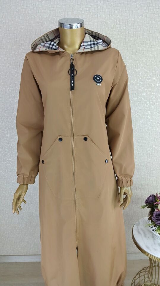 5210 ÖNÜ FERMUARLI KAPÜŞONLU KOL UCU VE ETEĞİ LASTİKLİ CEPLİ TRENÇKOT QKS TRENÇ #23-10#