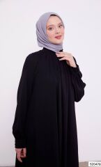 520478 OMUZDAN BÜZGÜLÜ KOL UCU TAŞLI ÖNÜ FERMUARLI SIRTI PİLİSELİ FERACE #02-25#