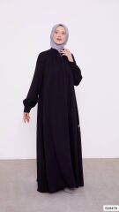 520478 OMUZDAN BÜZGÜLÜ KOL UCU TAŞLI ÖNÜ FERMUARLI SIRTI PİLİSELİ FERACE #02-25#