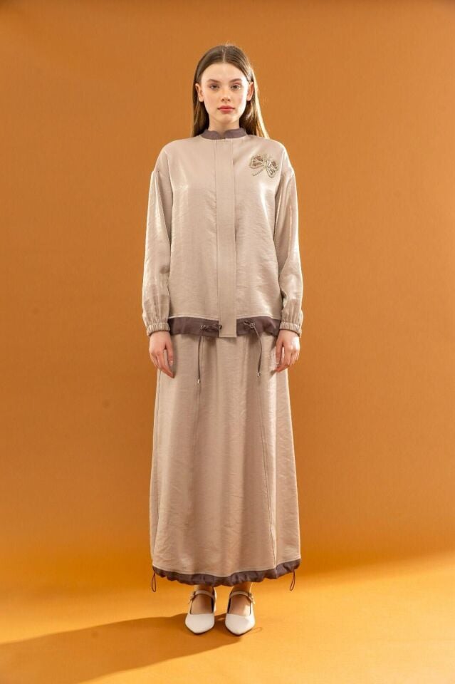 1605 ETEK ÖNDEN GİZLİ DÜĞMELİ ALT KISIM BÜZGÜLÜ KOL UCU VE BELİ LASTİKLİ ŞIK ETEK #03-25#