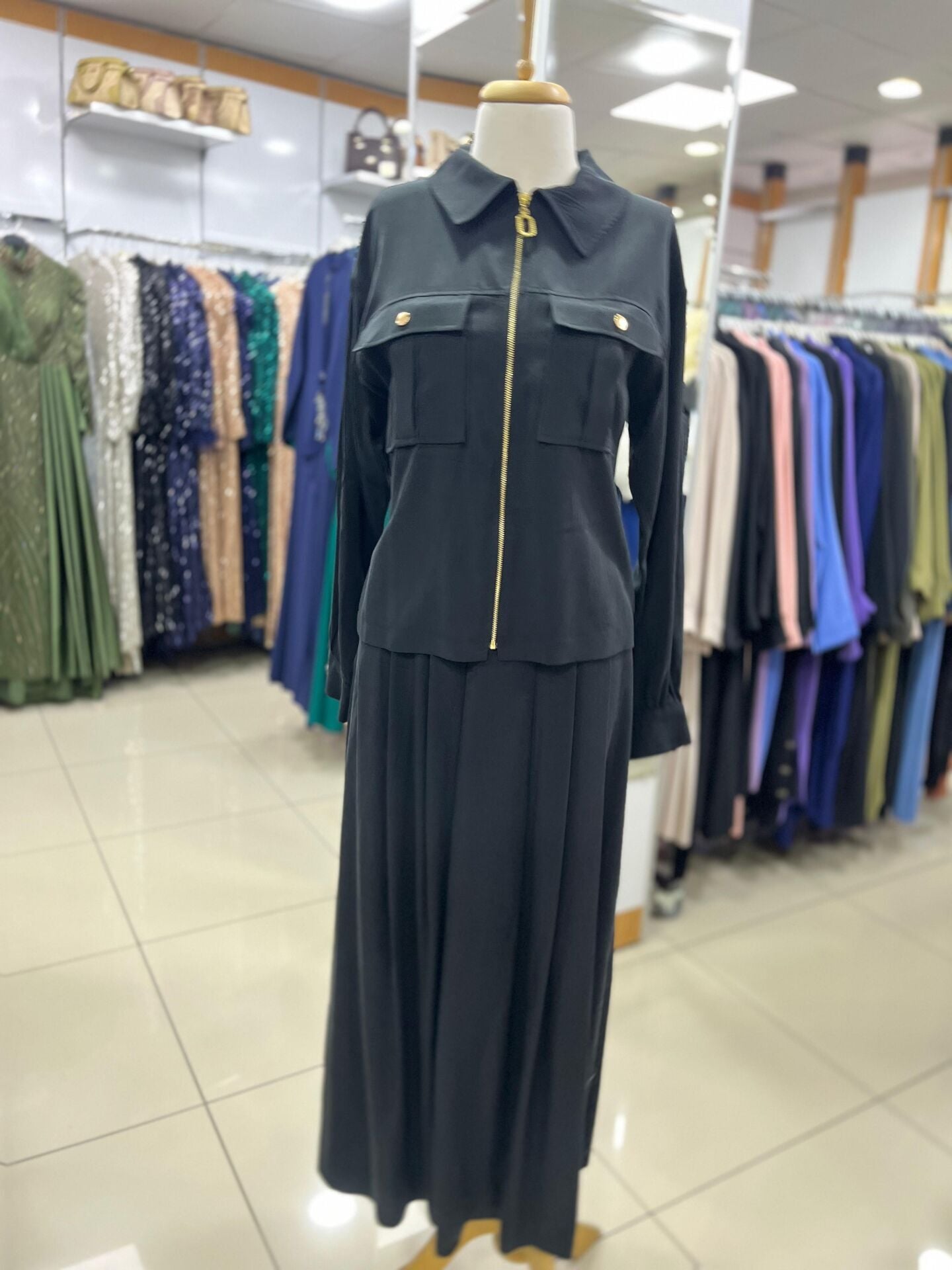 1613 ÖNÜ FERMUARLI ÇİFT CEPLİ ETEĞİN ÖNÜ PİLE DETAYLI BELİ MANŞETLİ SPOR ETEKLİ TAKIM #03-25#