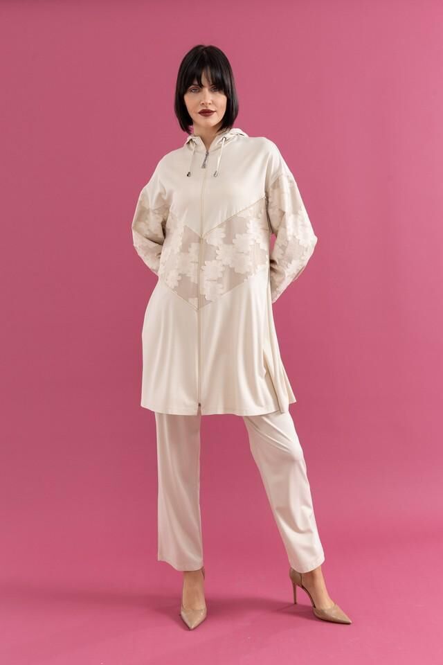 25109 ÖNÜ FERMUARLI KAPİŞONLU ÖNÜ ÇİÇEK DETAYLI ÖNÜ TAŞLI PANTOLONUN BELİ LASTİKLİ İKİLİ SPOR TAKIM #02-25#