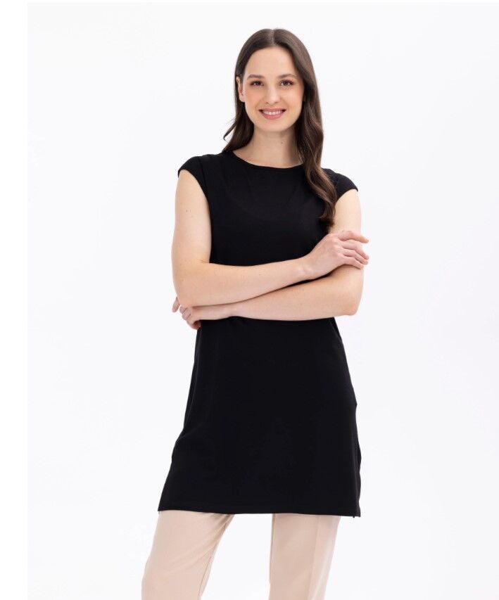 1000 YUVARLAK YAKALI KOLSUZ BASİC TİŞÖRTSIFIR KOLLU ATLET 11231101001000 #23-103