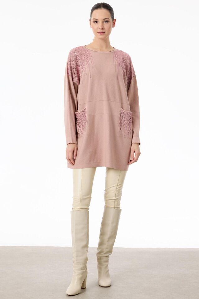 TNK.21755.1	OMUZLARI VE CEPLERİ TAŞLI SOSİS YAKALI TRİKO TUNİK #11-25# 1 - pembe