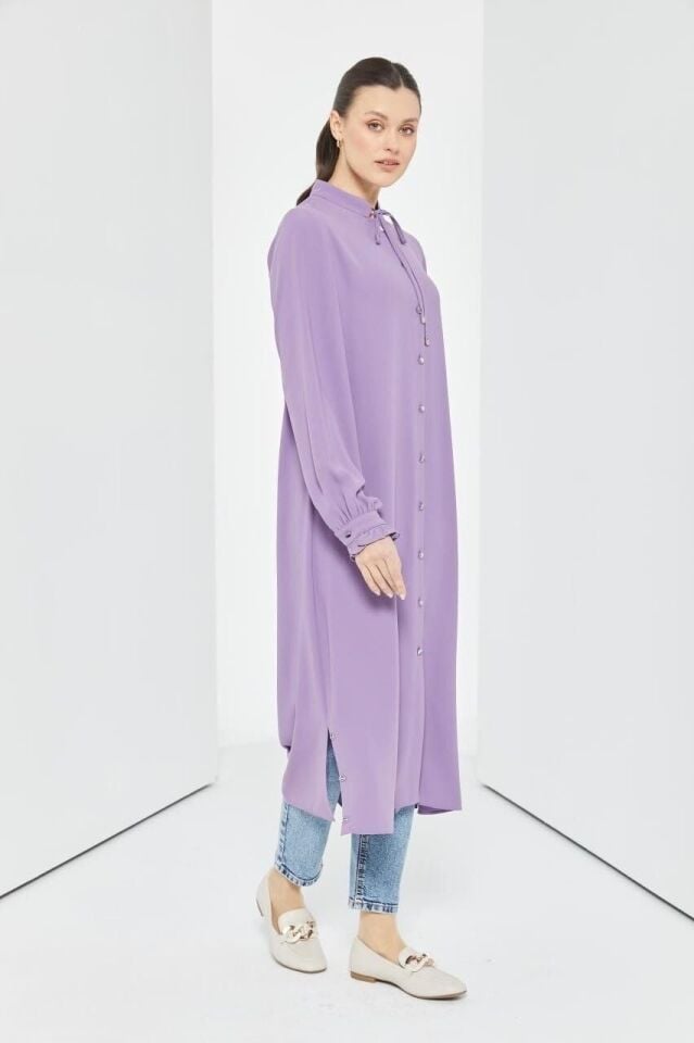 61093 HAKİM YAKA ÖNDEN DÜĞMELİ KOL UCU MANŞETLİ YANI YIRTMAÇLI UZUN TUNİK #04-25#