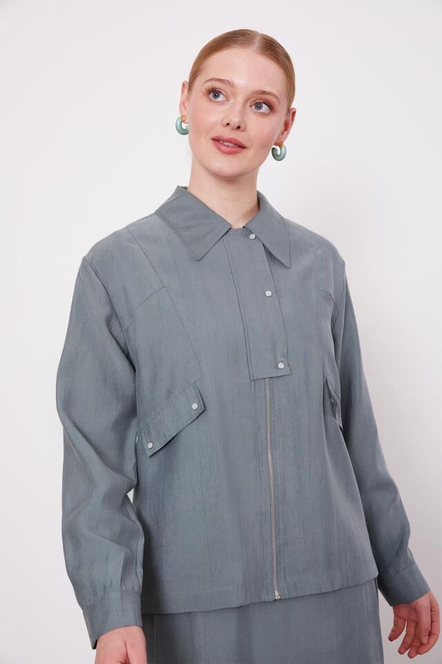 100767 ÖNÜ FERMUARLI YARIYA KADAR ÇITÇIT DETAYLI GÖMLEK YAKA KOLLARI MANŞETLİ ETEĞİN BELİ LASTİKLİ ETEKLİ TAKIM