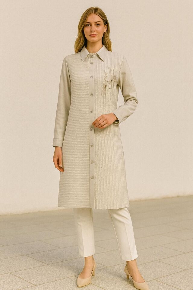 25201 ÖNÜ DÜĞMELİ GÖĞSÜ ÇİÇEK VE TAŞ DETAYLI GÖMLEK TUNİK #02.25#