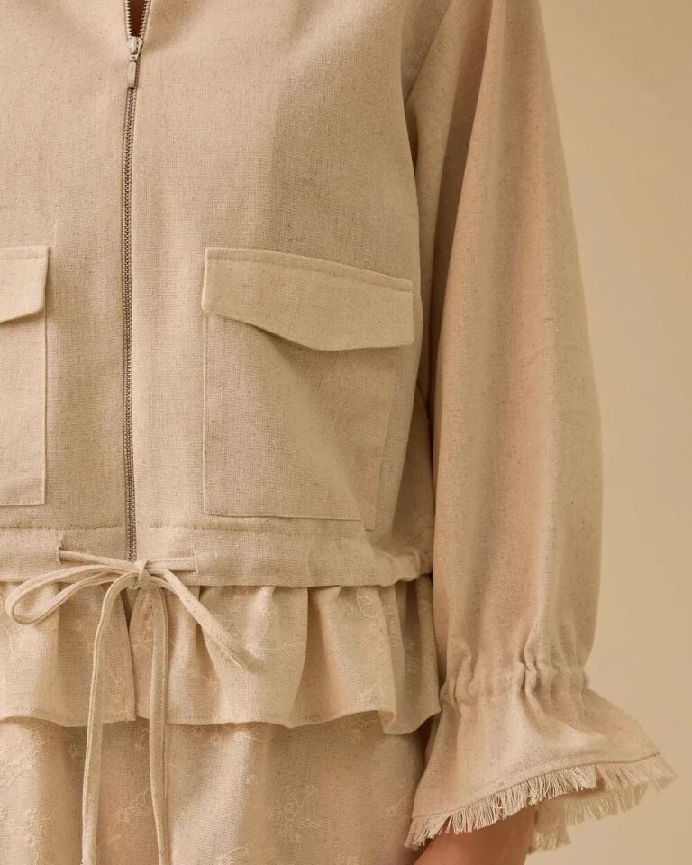 1019 ÖNÜ FERMUARLI KOL UCU VE BELİ İP DETAYLI ÖNÜ CEPLİ UÇ KISMI FIRFIR DETAYLI KETEN CEKET 10002511111019 #06-25#