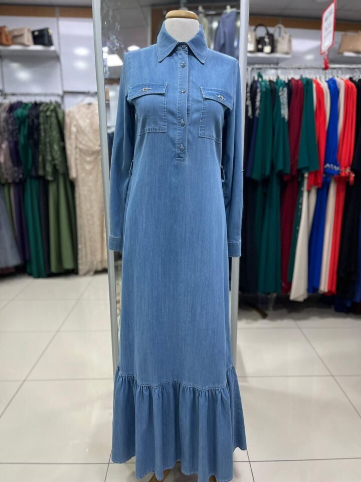 63018 ÖNDEN YARIM DÜĞMELİ ÇİFT CEPLİ CEP KAPAKÇIKLARI TAŞLI BELİ BAĞLAMALI KOT ELBİSE #03-25#