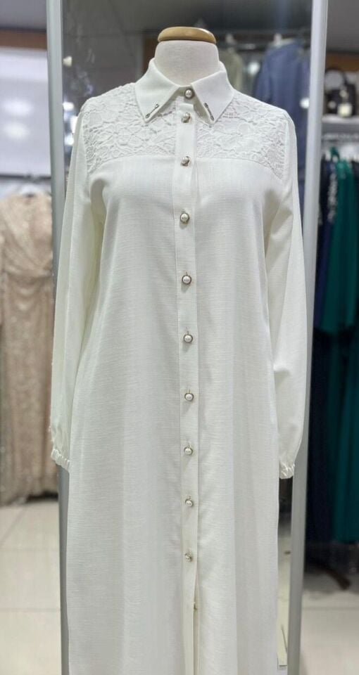 65012 ÖNÜ BOYDAN DÜĞMELİ ÖN KISMI YARIYA KADAR NAKIŞ DETAYLI KOL UCU LASTİKLİ GÖMLEK YAKA UZUN TUNİK #03-25#