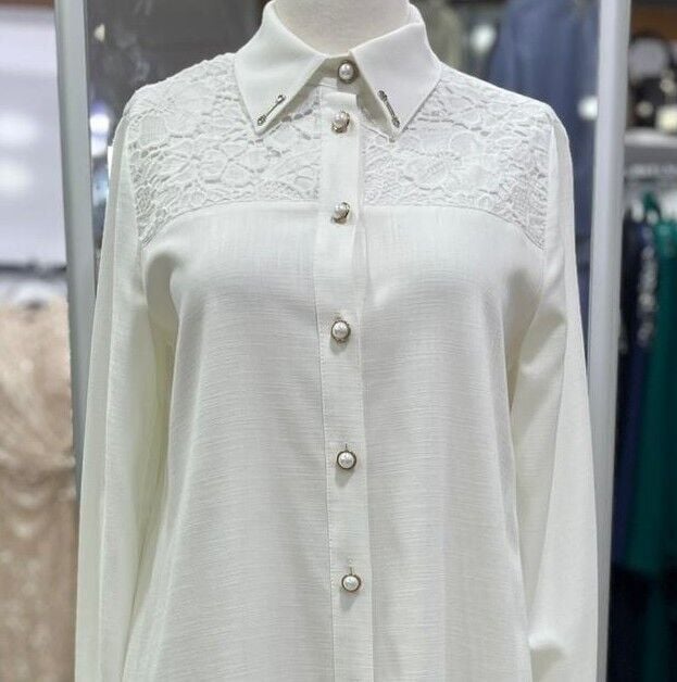 65012 ÖNÜ BOYDAN DÜĞMELİ ÖN KISMI YARIYA KADAR NAKIŞ DETAYLI KOL UCU LASTİKLİ GÖMLEK YAKA UZUN TUNİK #03-25#