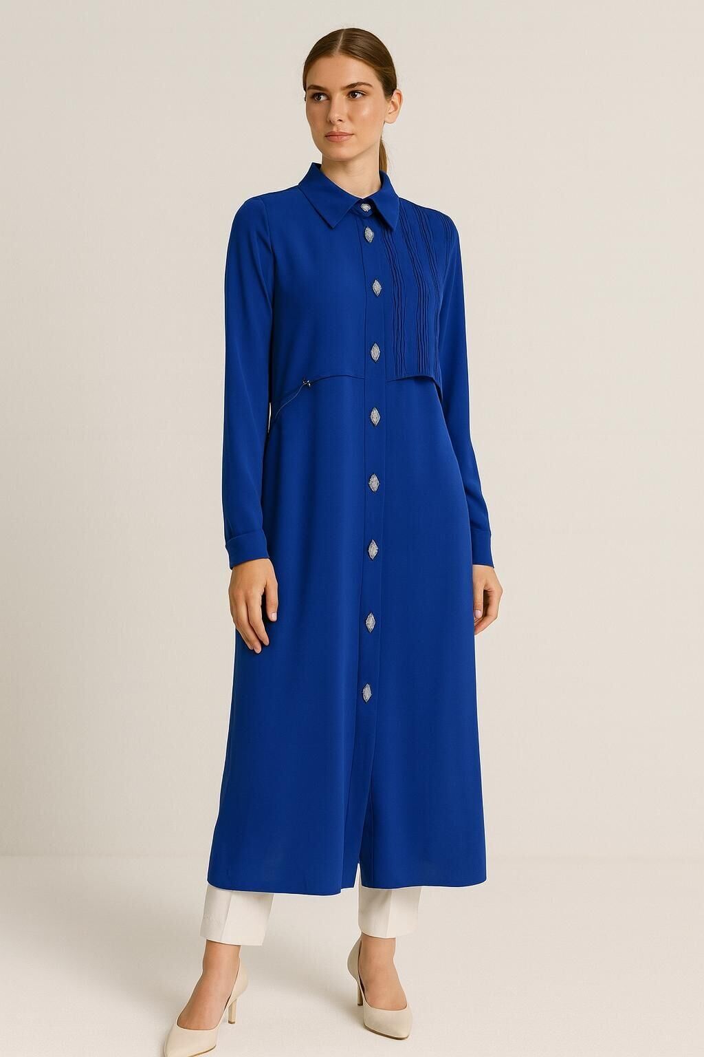 25153 GÖMLEK YAKA ÖNDEN ÇITÇIT KAPAMALI OMUZDAN YARIYA KADAR BÜZGÜ KUMAŞ DETAYLI UZUN TUNİK #06-25#