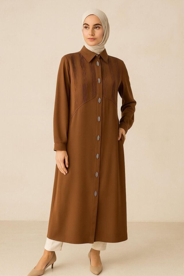 25153 GÖMLEK YAKA ÖNDEN ÇITÇIT KAPAMALI OMUZDAN YARIYA KADAR BÜZGÜ KUMAŞ DETAYLI UZUN TUNİK #06-25#