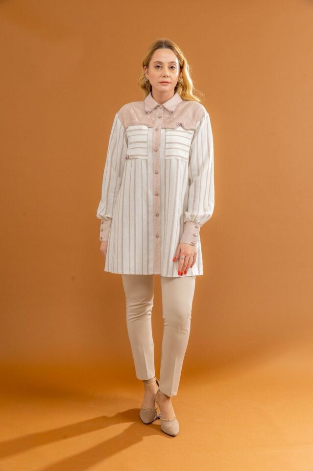 1524 YAKASI VE KOL UCU İŞLEMELİ TAŞ VE BONCUK DETAYLI GÖĞÜSÜ CEP DETAYLI ÇİZGİLİ GÖMLEK #05-25#