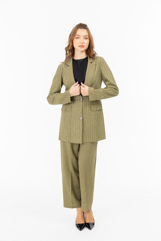 2068 KRUVAZE YAKA ÖNÜ DÜĞMELİ ÖNDEN CEPLİ ÇİZGİ DESENLİ KETEN CEKET #05-25#