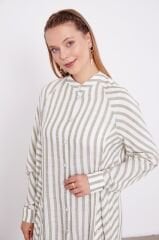 230092 ÖNÜ DÜĞMELİ ÇİZGİLİ KENARLARI YIRTMAÇLI OVERSİZE GÖMLEK #03-25#