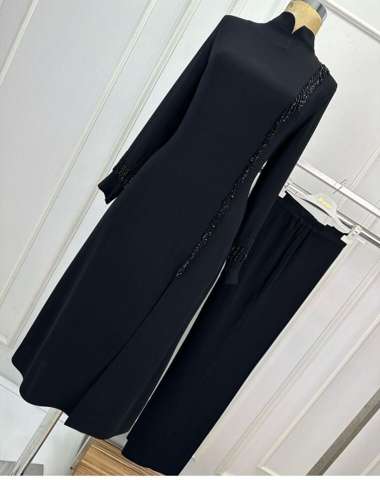 2801 ÖNÜ YIRTMAÇLI KOL UCU VE ÖNÜ BONCUKLU ŞIK TAKIM QYS TAKIM 2801 #24-02#