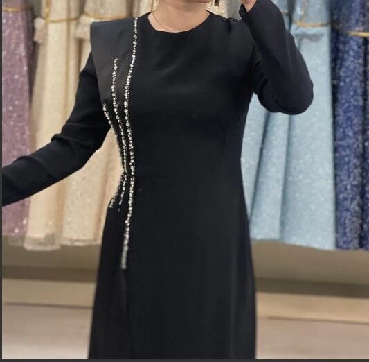 2704 ÖNÜ YIRTMAÇLI ONZU SATEN TAŞ DETAYLI ŞIK TAKIM QYS TAKIM 2704 #24-023