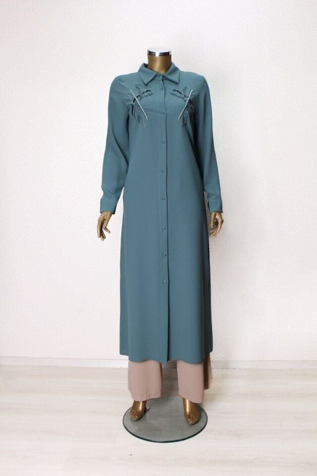 1547 ÖNDEN DÜĞMELİ GÖĞSÜ TAŞ İŞLEMELİ UZUN TUNİK QYS TUNİK #24-03#