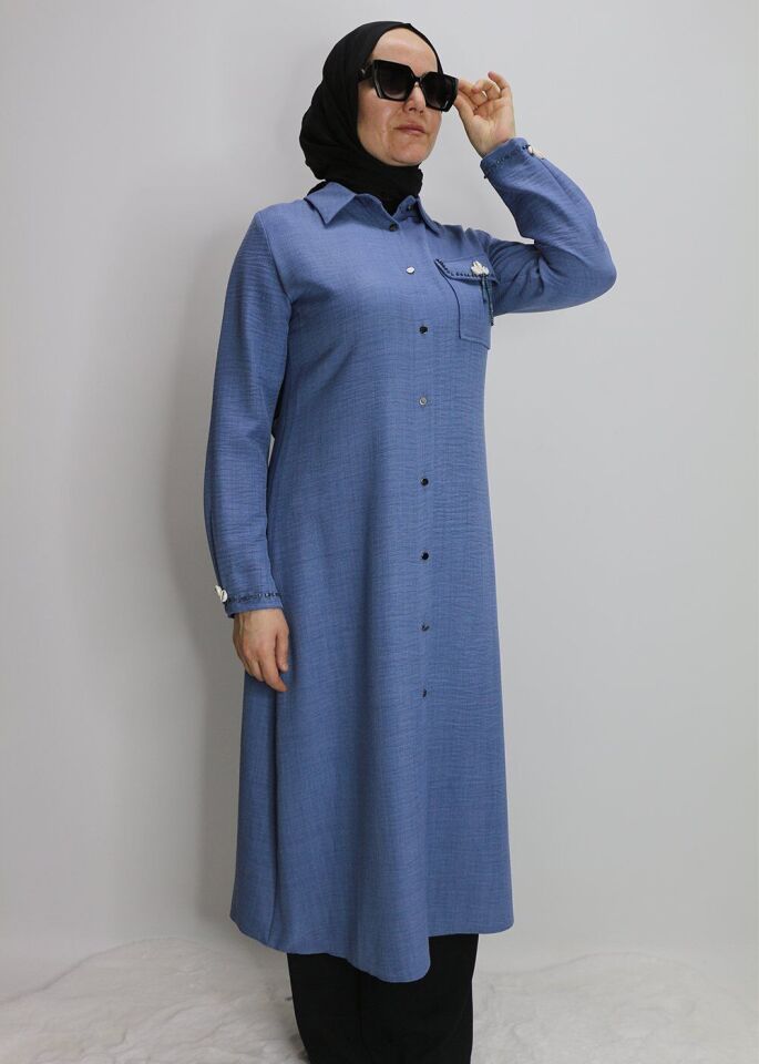 1635 TUNİK ÖNDEN DÜĞMELİ CEP KAPAK VE KOL UCU BONCUK DETAYLI UZUN TUNİK QYS TUNİK #24-03#