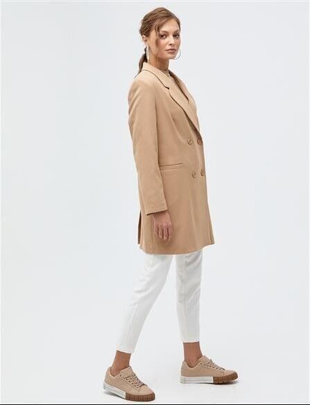 43003 ÖNDEN DÜĞME DETAYLI CEPLİ BLAZER CEKET  QKS BLAZER CEKET #22-12# 44 - KREM