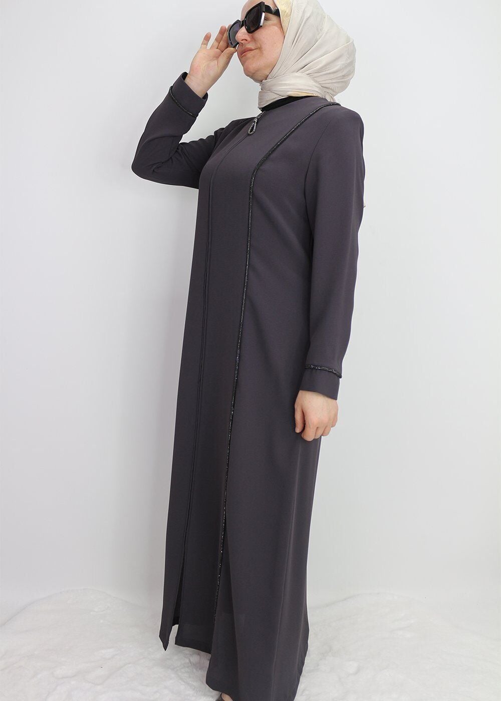 5040 FERACE ÖNDEN FERMUARLI ÖNÜ VE YANLARI TAŞ İŞLEMELİ ÖZEN GÜN FERACE QYS FERACE #24-053