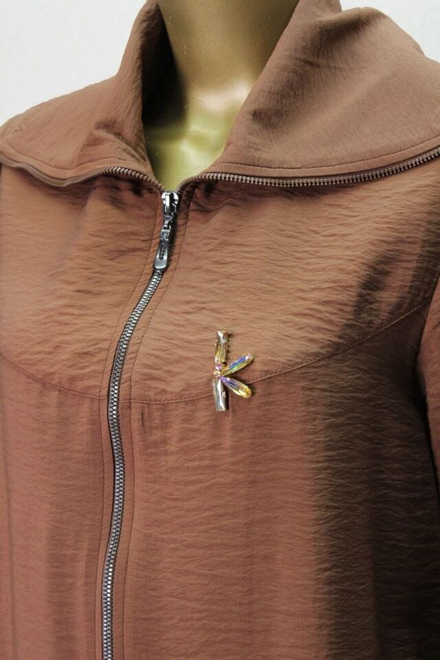 2216 KAP ÖNDEN FERMUARLI CEPLİ GÖĞSÜ TAŞ DETAYLI KAP QYS 2216 #24-06#