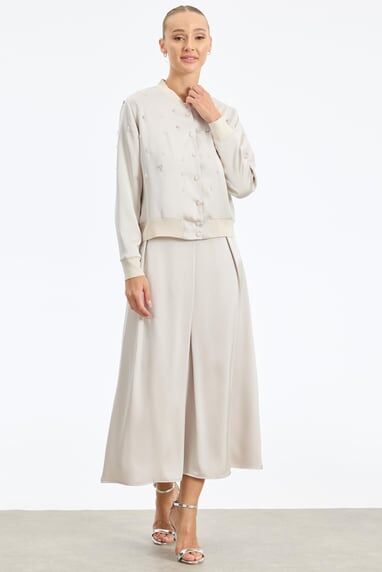 1798 TAKIM KRİSTAL BONCUK İŞLEMELİ SATEN BOMBER ETEKLİ TAKIM QYS TAKIM 1798 #24-06#