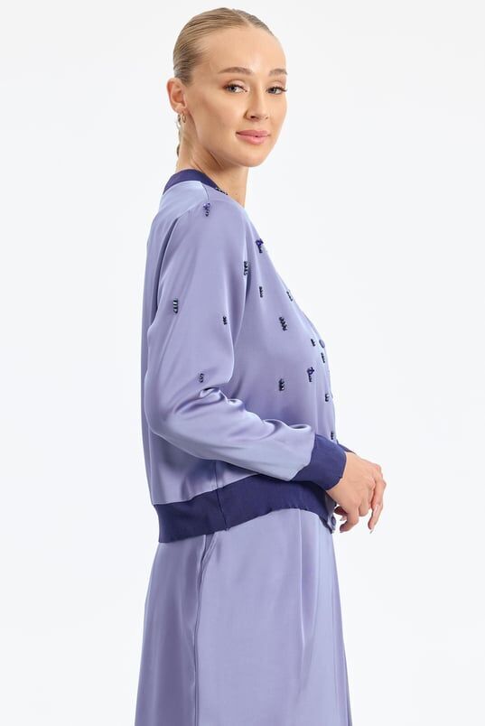 1798 TAKIM KRİSTAL BONCUK İŞLEMELİ SATEN BOMBER ETEKLİ TAKIM QYS TAKIM 1798 #24-06#