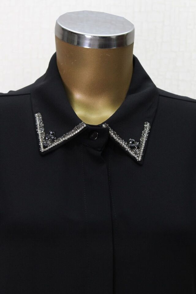 1514 TUNİK ÖNDEN GİZLİ DÜĞMELİ YAKASI VE KOL UÇLARI TAŞ İŞLEMELİ BÜYÜK BEDEN TUNİK QYS TUNİK 1514 #24-06#