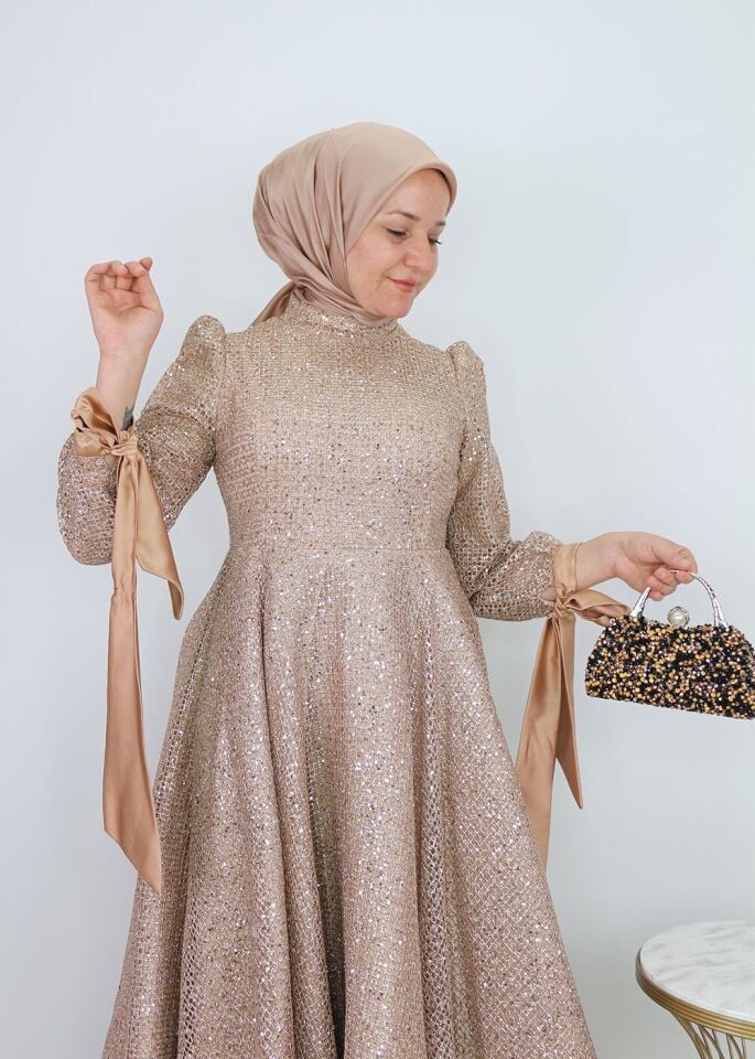 255 ABİYE ELBİSE ARKADAN FERMUARLI KOL UCU KURDELELİ BOYDAN FİLELİ SİMLİ TASARIM ABİYE ELBİSE #24-07#