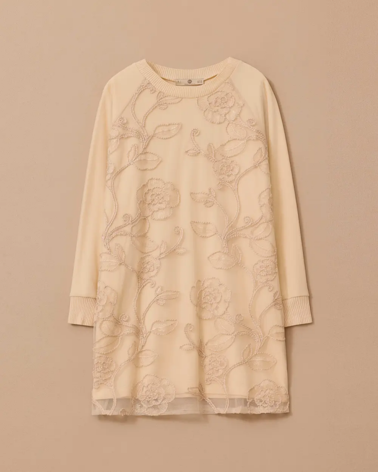 10002421211013 ÖNDEN TÜL DETAYLI SIFIR YAKA KOL UCU LASTİKLİ DESENLİ TRİKO TUNİK