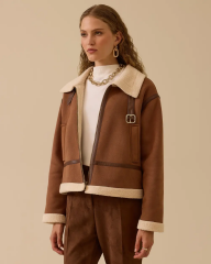 10002521110034 ÖNÜ FERMUARLI İÇİ POLAR DETAYLI KISA CEKET