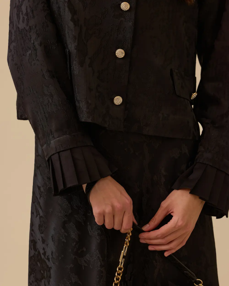 10002521111020 ÖNDEN DÜĞMELİ JAKAR KUMAŞ KOL UCU PİLİSELİ ŞIK CEKET