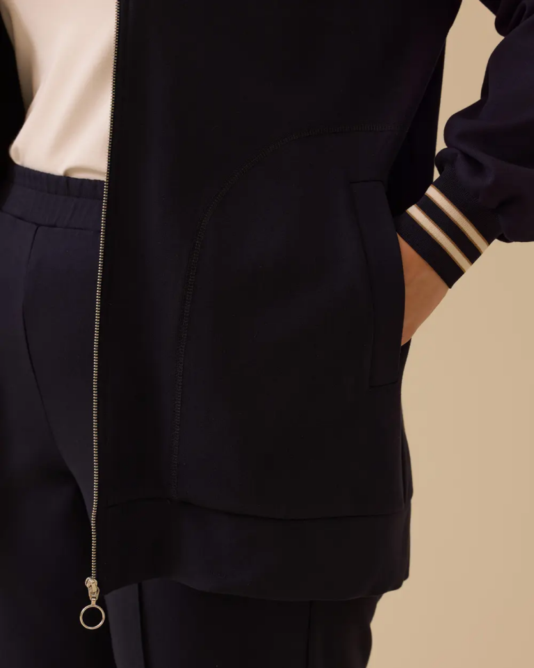 10002521114001 ÖNDEN FERMUARLI KOL UCU LASTİKLİ OYŞO CEKET